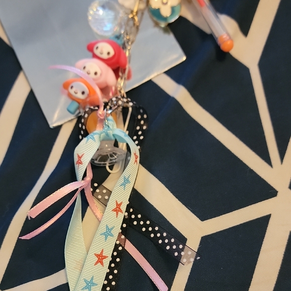 Colorful Key & Card Holder Set - Picture 2 of 2